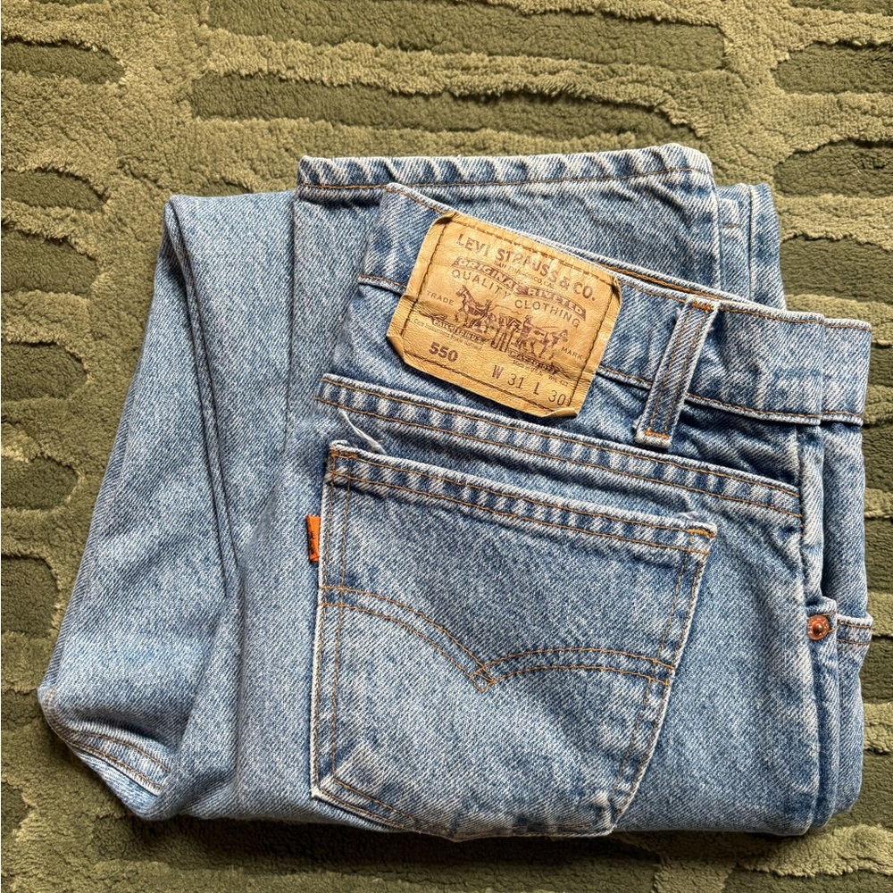 Vintage Orange Tab Levi’s Made in USA 550 W 31 L 30